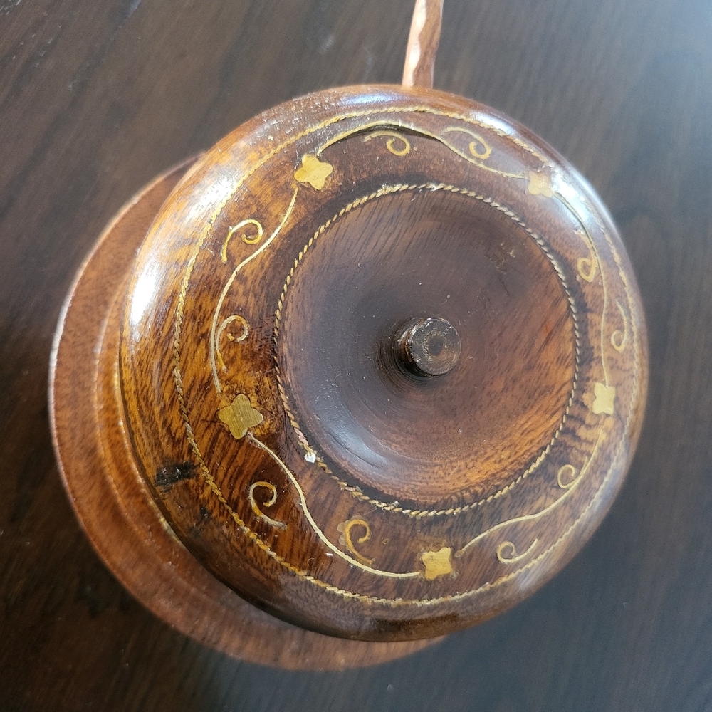 Sugar bowl